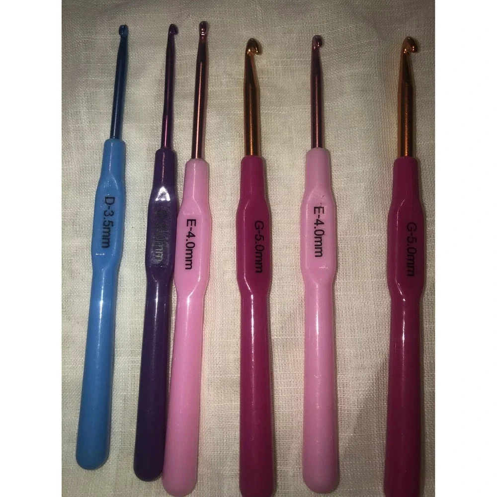 New Crochet Knitting Hook Set Of 12 Multi